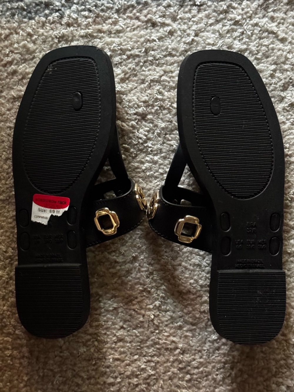 NEW Larroude Milan Jelly Thong Sandal in Black - Picture 5 of 5